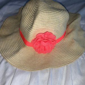 the cutest little floppy summer hat!